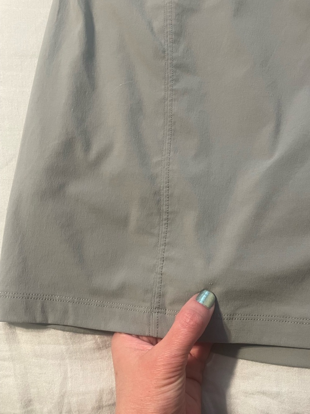 Columbia Light Gray Active Skort with Interior Drawstring Sz 10 - Picture 8 of 9